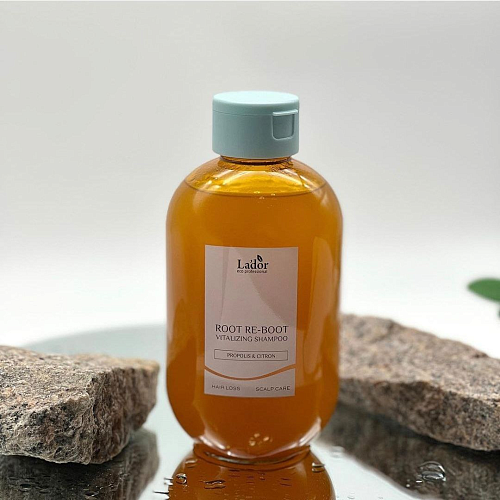 Шампунь для восстановления корней волос с про La'dor ROOT RE-BOOT VITALIZING SHAMPOO PROPOLIS&CITRON