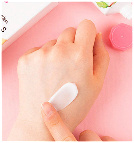 Крем для рук с экстрактом лотоса - JIGOTT SECRET GARDEN LOTUS HAND CREAM